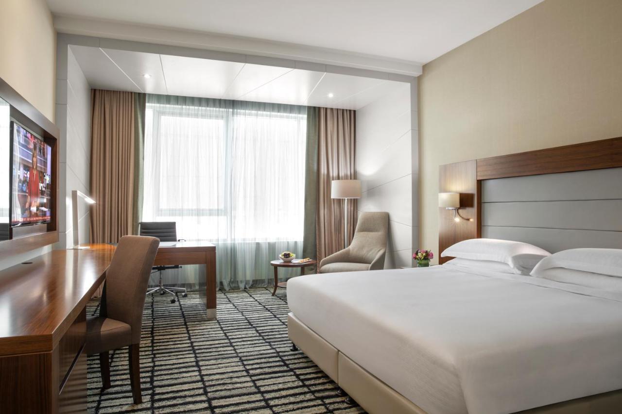 होटल Jumeira Rotana -