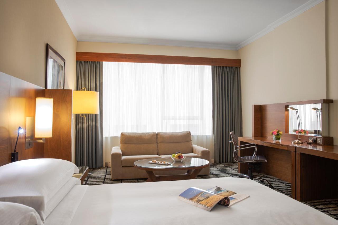 होटल Jumeira Rotana - 4*