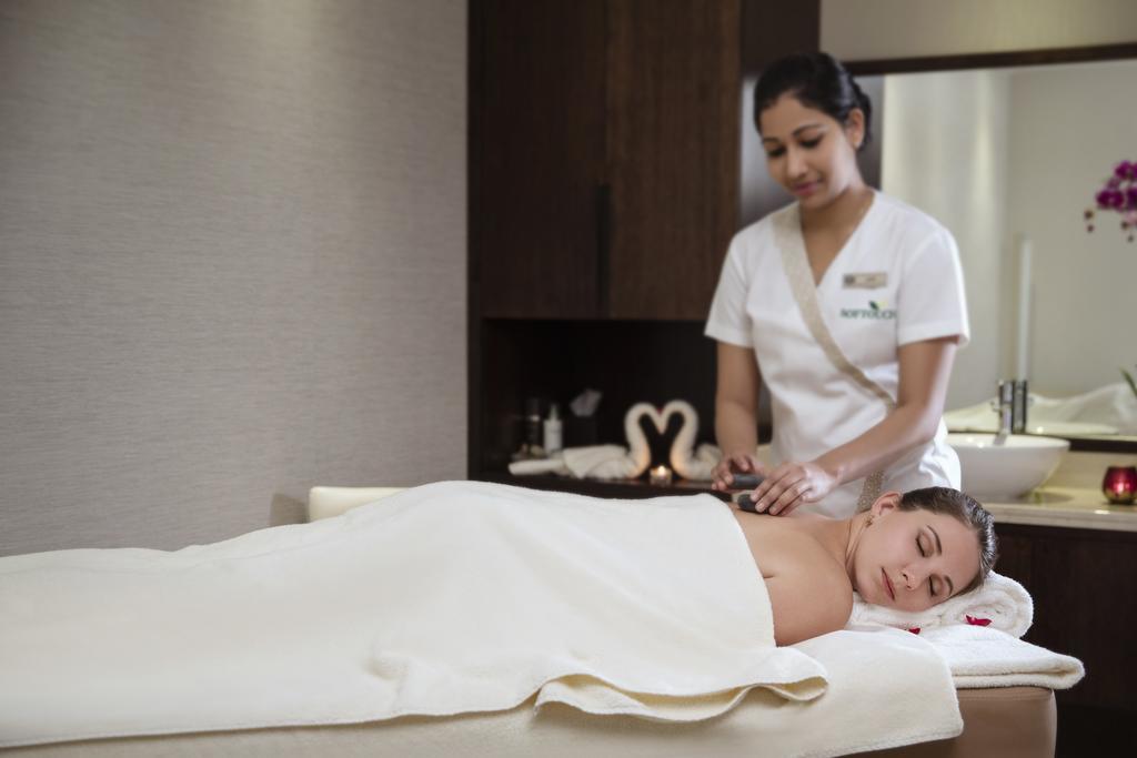 होटल Jumeira Rotana - 4*