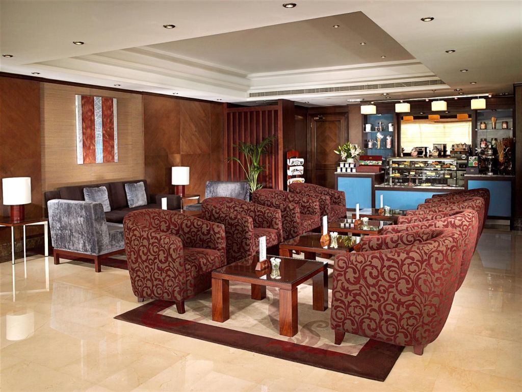 فندق جميرا روتانا 4*